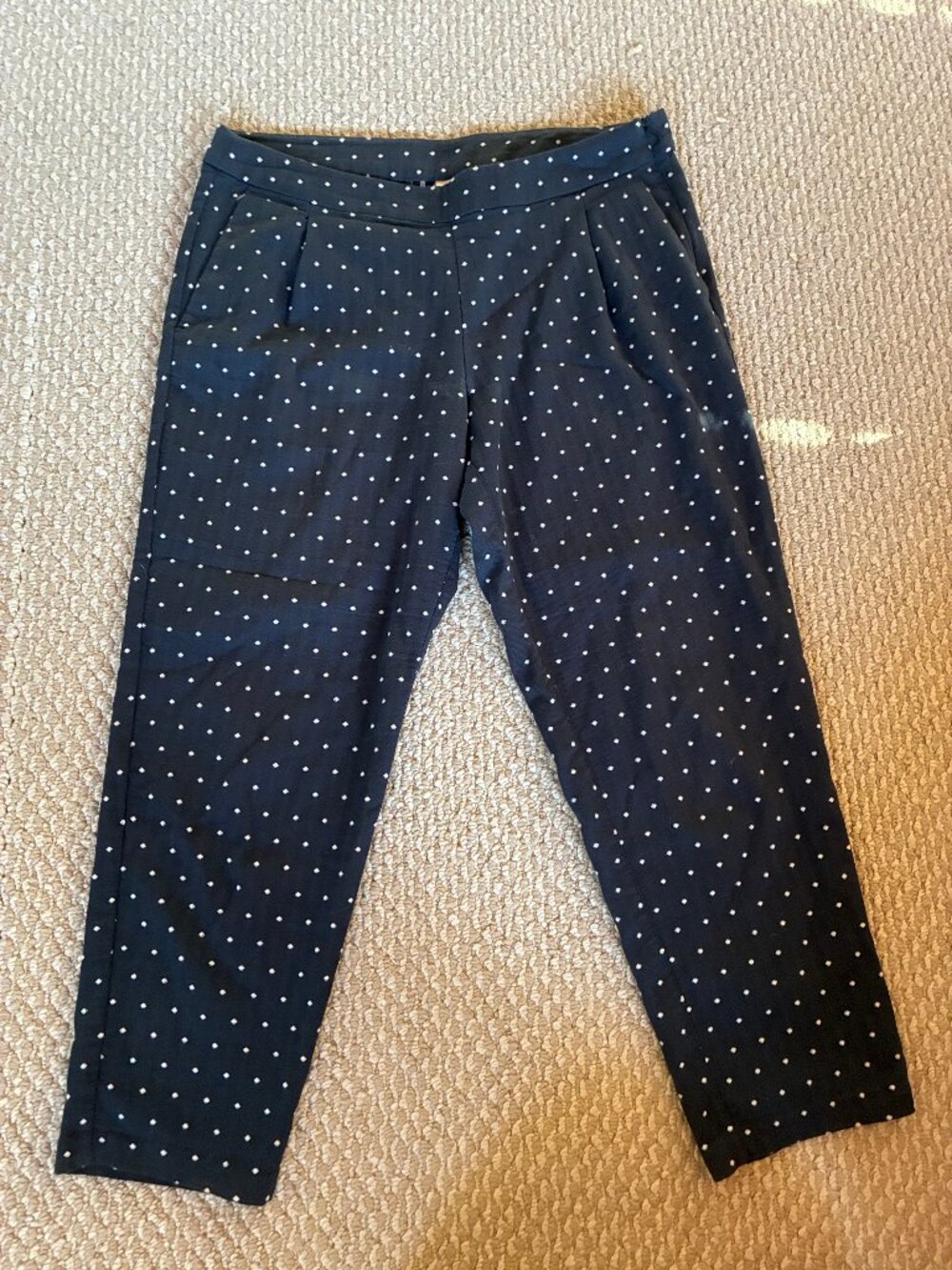 Nike Women's Dri Fit  Golf Pants 6 Black/White Polka Dot Slim
